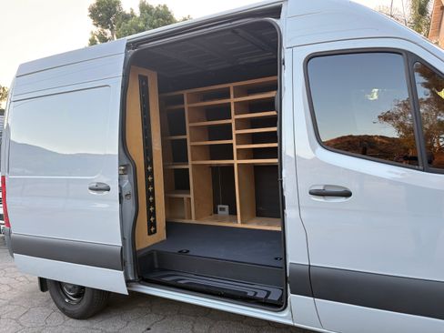 Used 2023 Mercedes-Benz Sprinter 2500 image 8