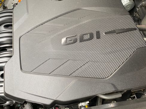 Used 2023 Kia Sorento LX image 12