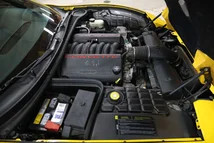 Used 2004 Chevrolet Corvette Coupe w/ Roof Package RWD image 14