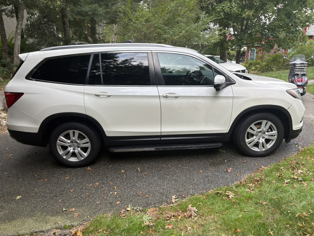 Used 2016 Honda Pilot EX-L image 2