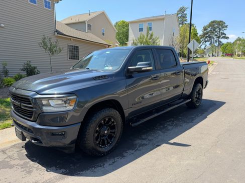 Used 2019 RAM 1500 Big Horn image 2