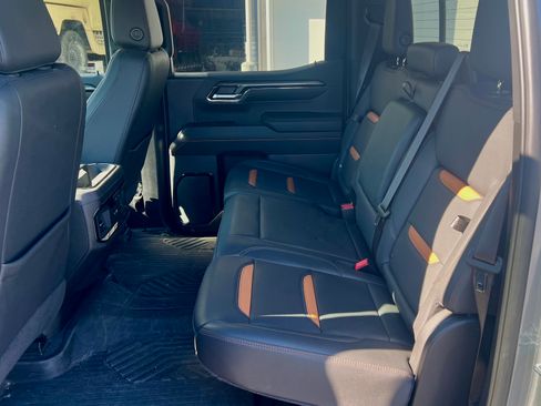 Used 2024 GMC Sierra 1500 AT4 w/ Technology Package image 14