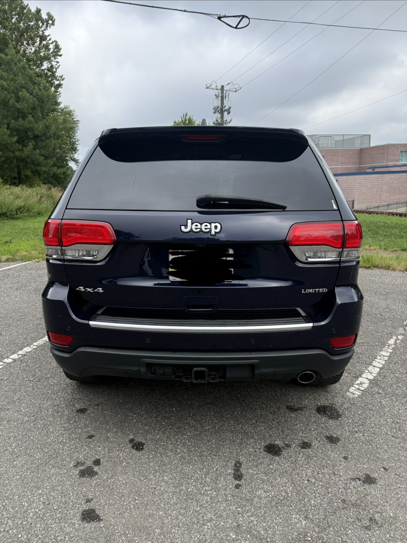 Used 2016 Jeep Grand Cherokee Limited w/ Luxury Group II AWD/4WD image 1