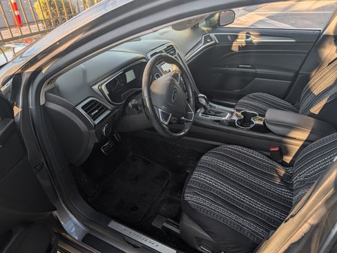 Used 2014 Ford Fusion Titanium FWD image 12