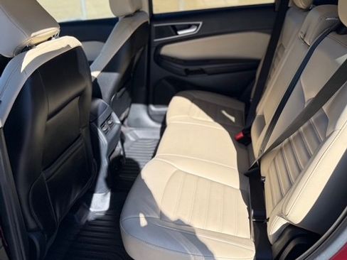 Used 2020 Ford Edge SEL w/ Convenience Package image 11