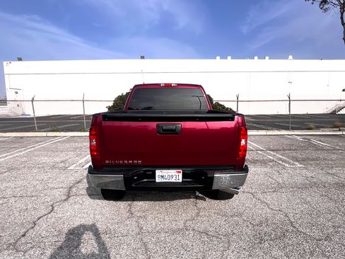 Used 2007 Chevrolet Silverado 1500 LT w/ 1LT Convenience Package image 4