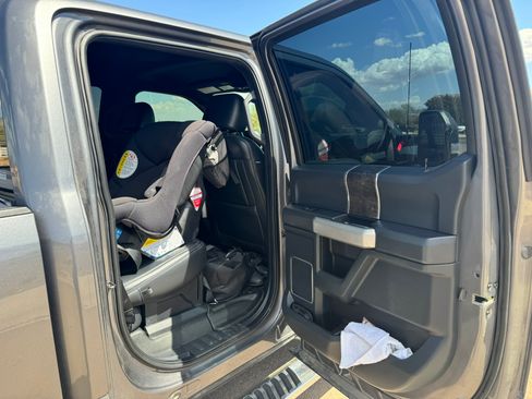 Used 2022 Ford F350 Lariat w/ Lariat Value Package AWD/4WD image 15