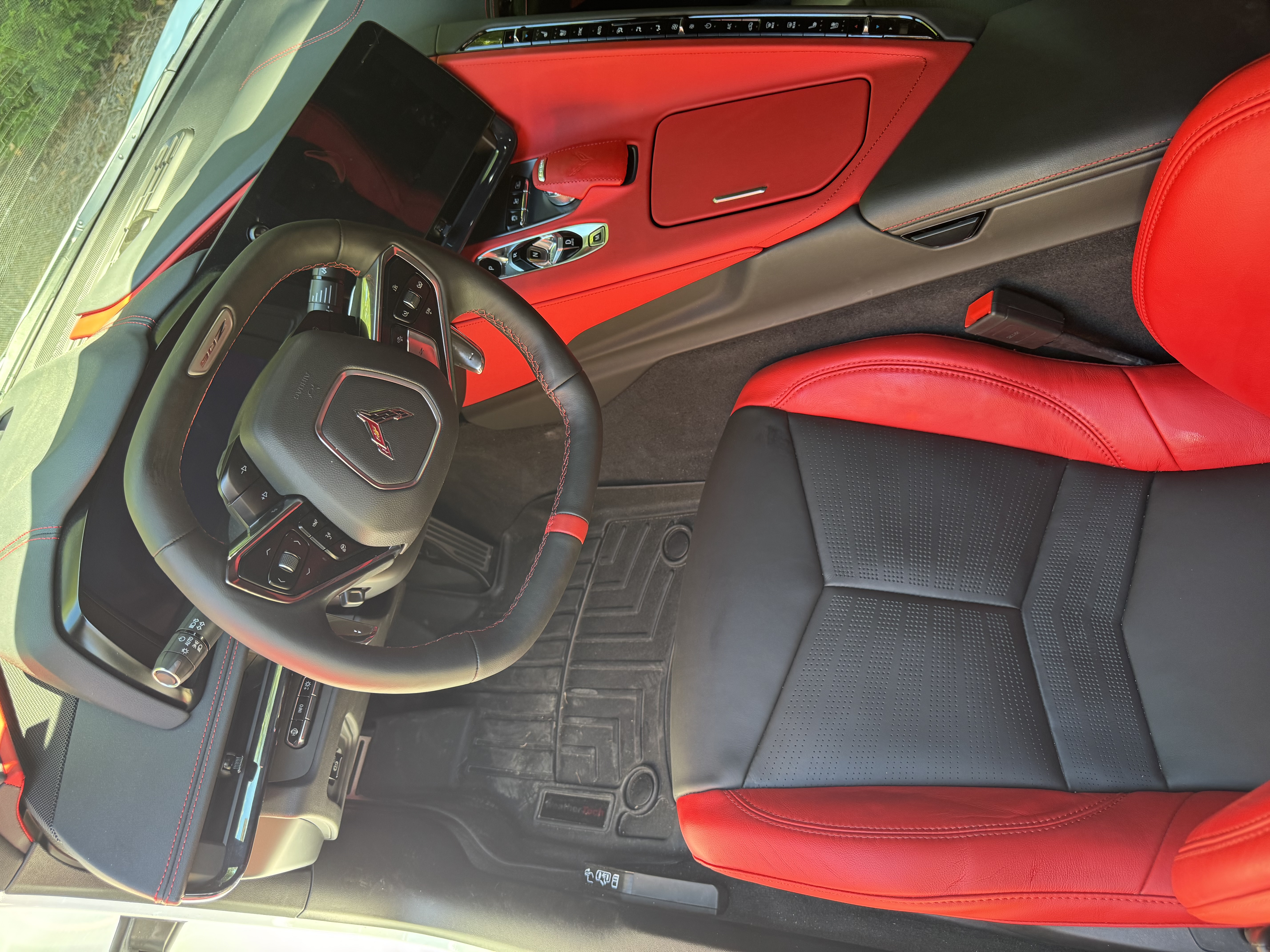 Used 2024 Chevrolet Corvette Z06 w/ Z07 Performance Package RWD image 5
