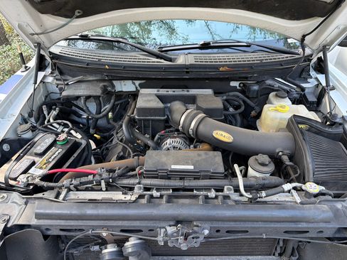 Used 2012 Ford F150 Raptor w/ Raptor Plus Pkg image 9