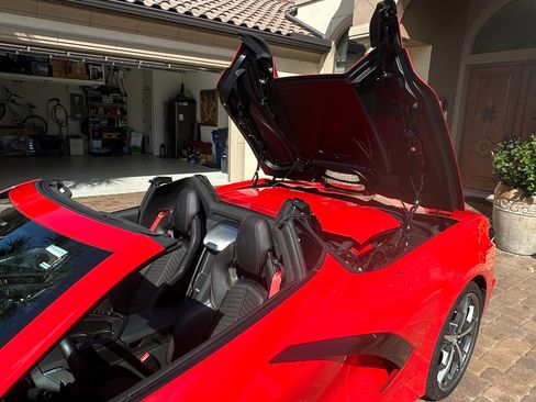 Used 2021 Chevrolet Corvette Stingray Premium Conv w/ Battery Protection Package image 10