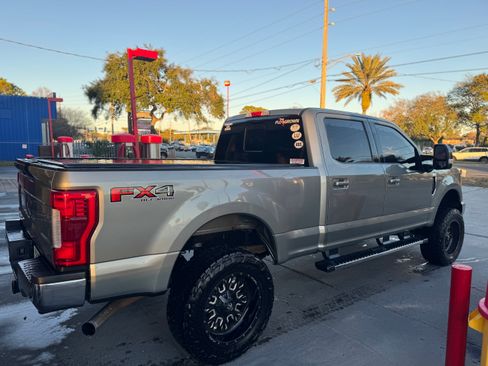Used 2019 Ford F250 Lariat w/ Lariat Ultimate Package image 6