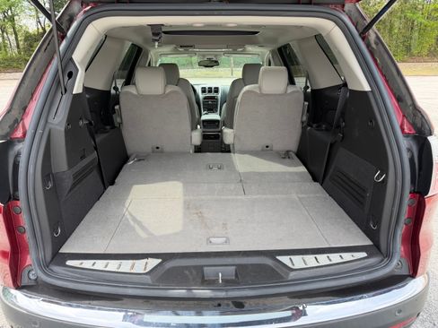 Used 2008 GMC Acadia SLT w/ Convenience Package image 6