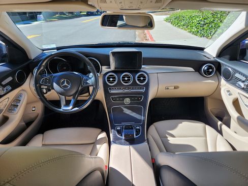 Used 2016 Mercedes-Benz C 300 4MATIC Sedan image 6