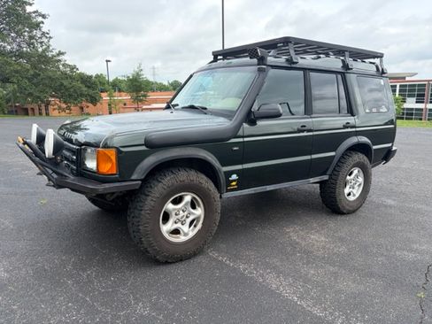 Used 1999 Land Rover Discovery Series II AWD/4WD image 2