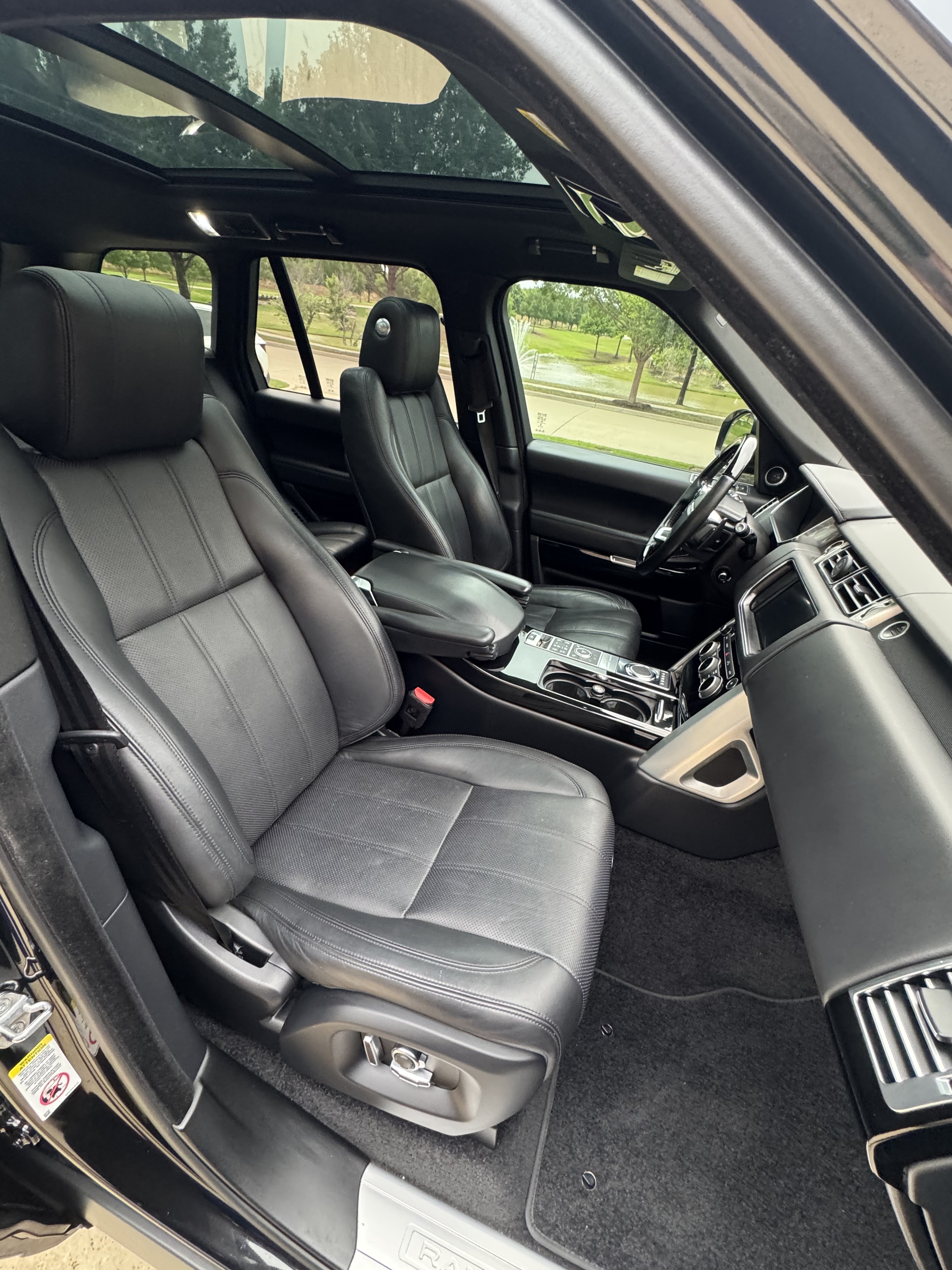 Used 2016 Land Rover Range Rover Supercharged AWD/4WD image 9