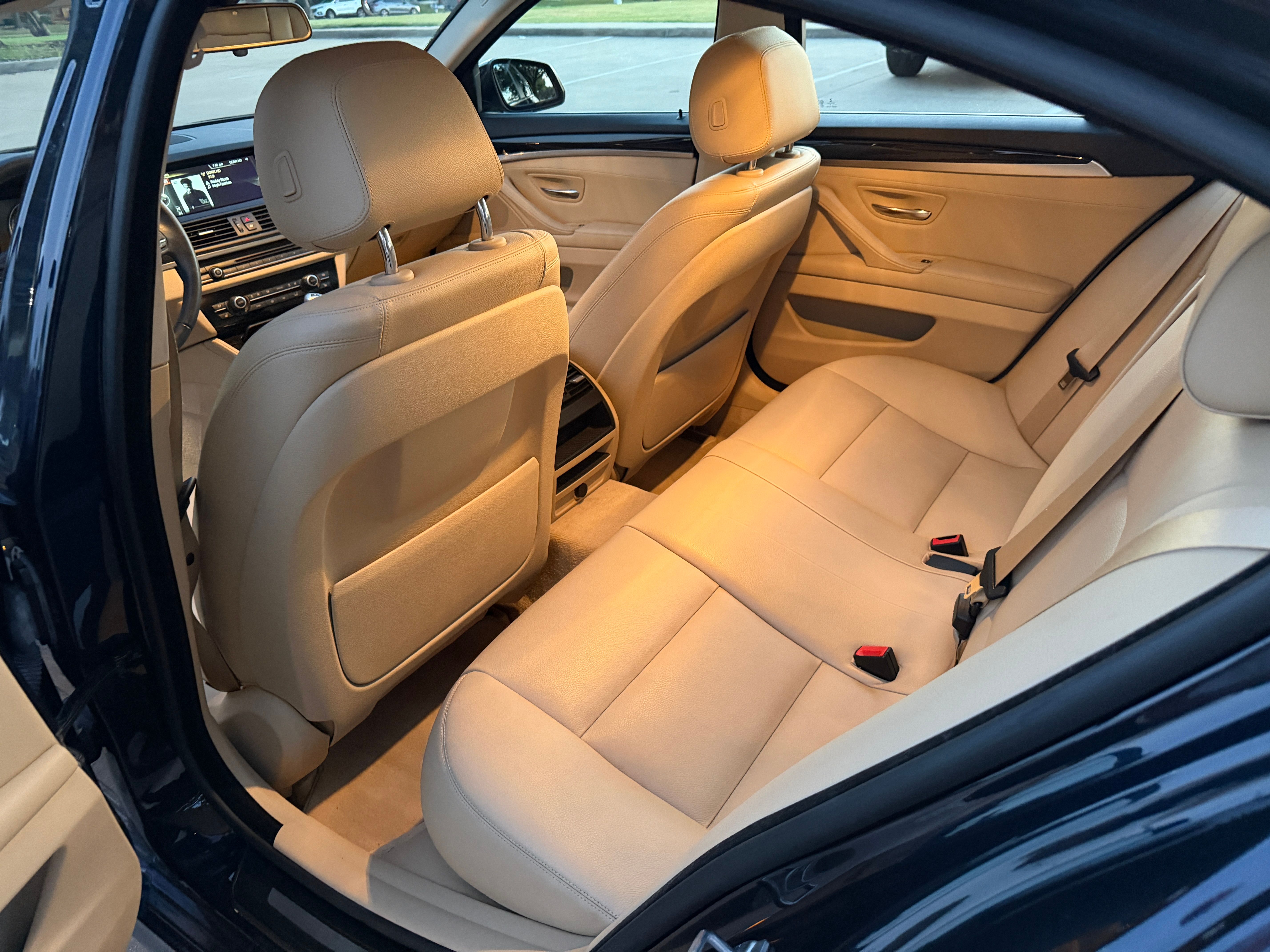 Used 2014 BMW 528i Sedan RWD image 16