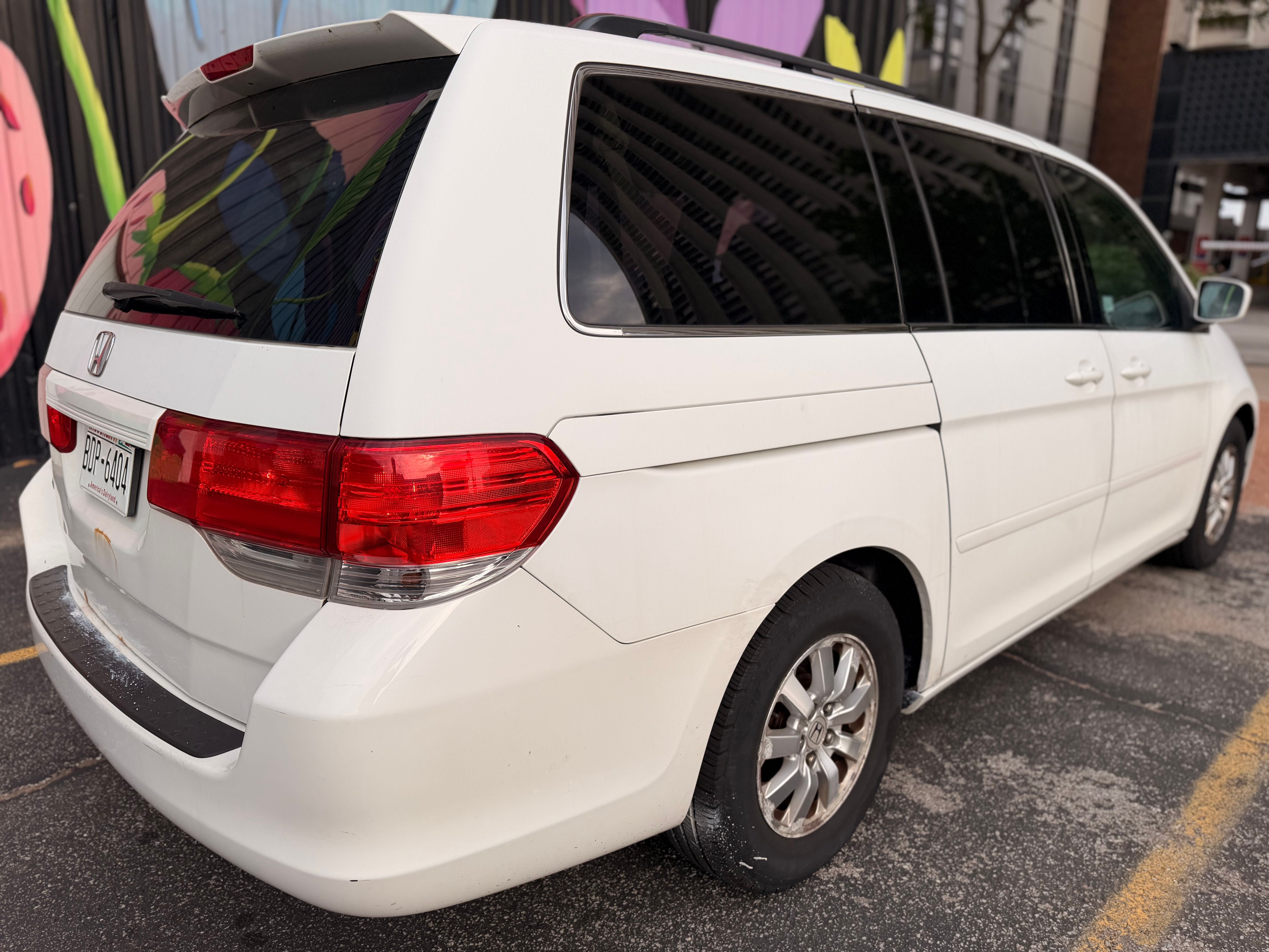 Used 2010 Honda Odyssey EX-L image 6