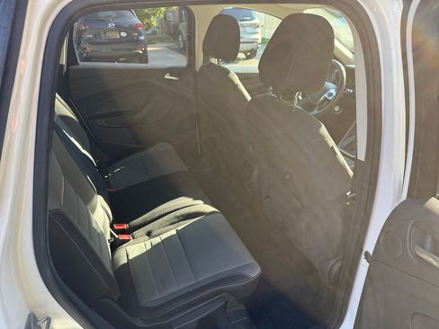 Used 2014 Ford Escape SE w/ Equipment Group 201A AWD/4WD image 6