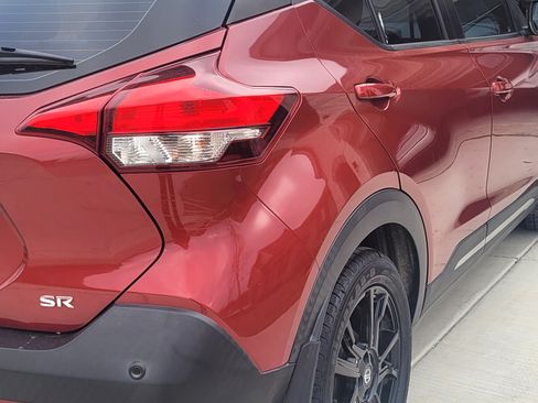 Used 2020 Nissan Kicks SR w/ SR Premium Package image 6