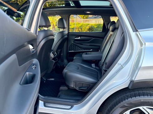 Used 2020 Hyundai Santa Fe Limited AWD/4WD image 10
