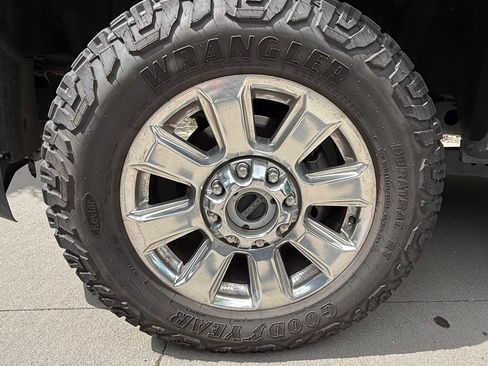 Used 2018 Ford F350 Platinum w/ Platinum Ultimate Package AWD/4WD image 15
