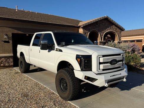 Used 2011 Ford F250 Lariat w/ FX4 4X4 Off-Road Pkg image 5