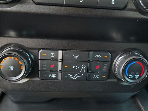 Used 2019 Ford F250 XLT w/ XLT Premium Package AWD/4WD image 9