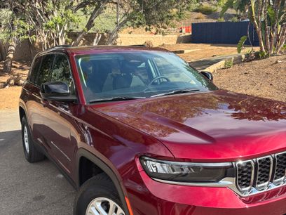 Used 2023 Jeep Grand Cherokee Laredo w/ Luxury Tech Group I