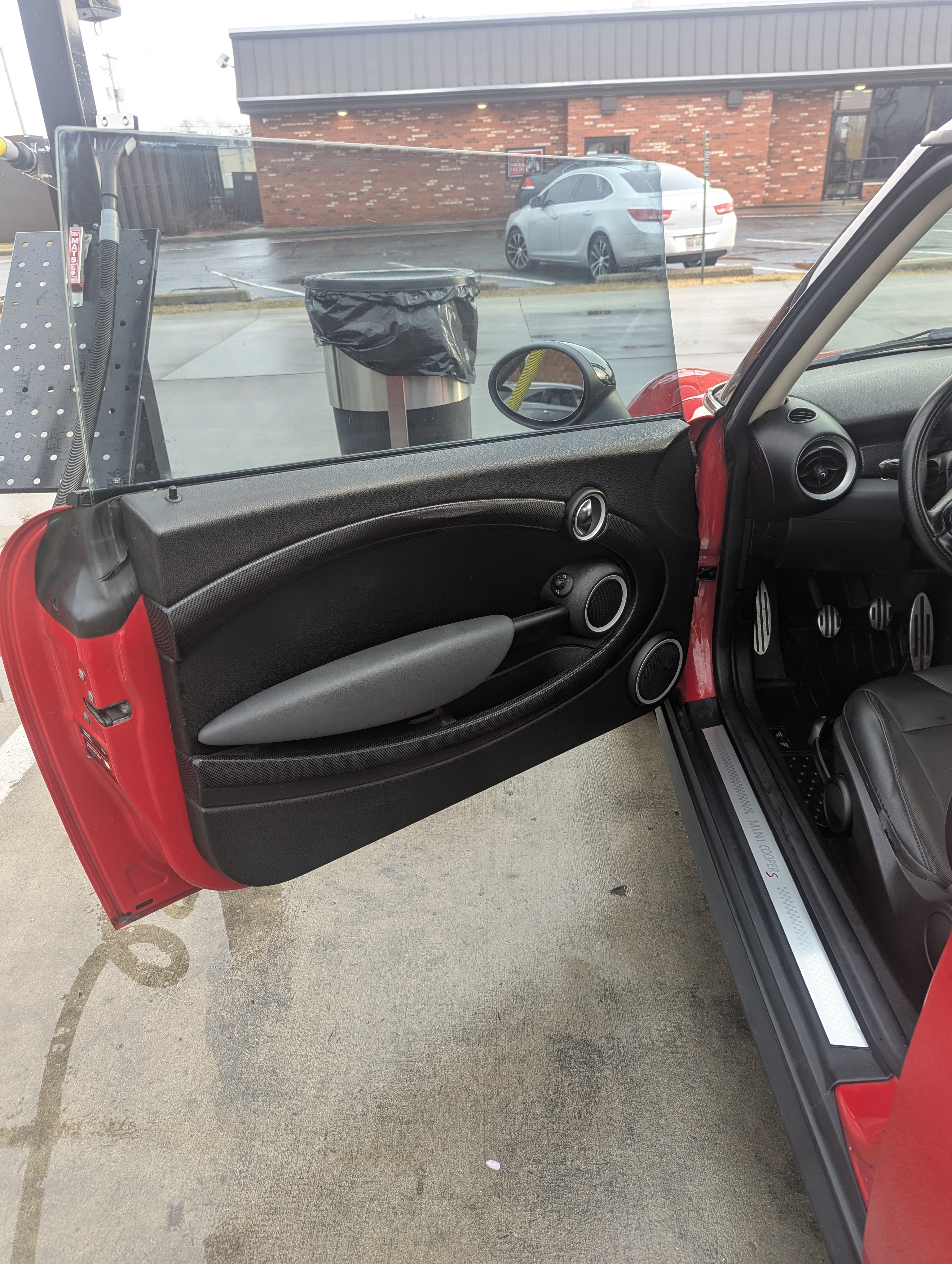 Used 2012 MINI Cooper S FWD image 1