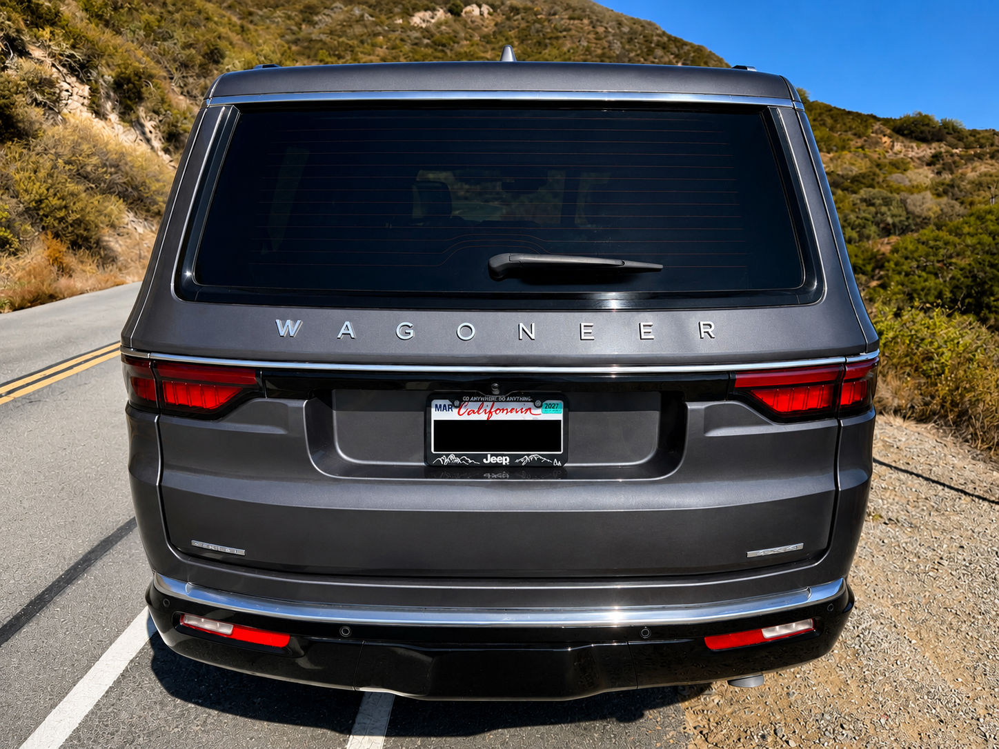 Used 2022 Jeep Wagoneer Series III w/ Premium Group I AWD/4WD image 5