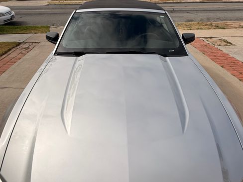Used 2012 Ford Mustang Convertible RWD image 8