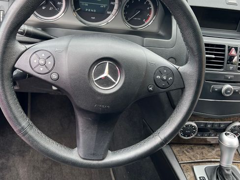 Used 2009 Mercedes-Benz C 350 Sport image 11