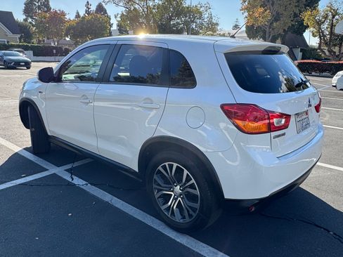 Used 2016 Mitsubishi Outlander Sport ES image 5