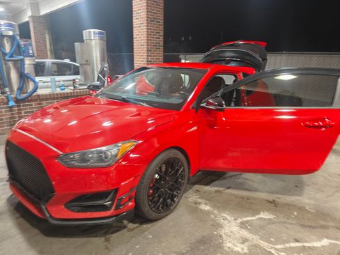 Used 2019 Hyundai Veloster N N w/ Performance Package FWD image 4