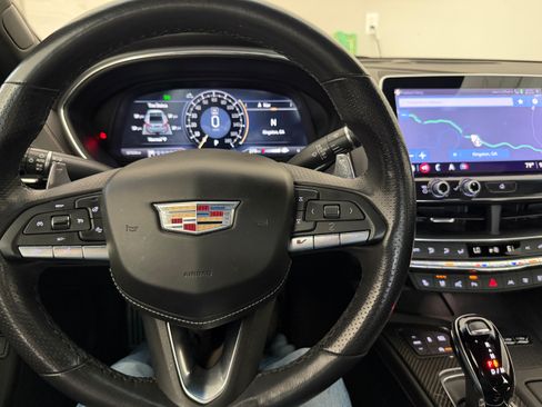 Used 2021 Cadillac CT5 V w/ Premium Package RWD image 20
