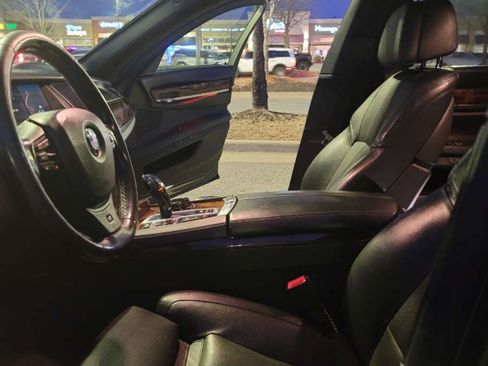 Used 2015 BMW 750Li xDrive image 13