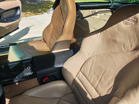Used 1995 Chevrolet Corvette Coupe image 11