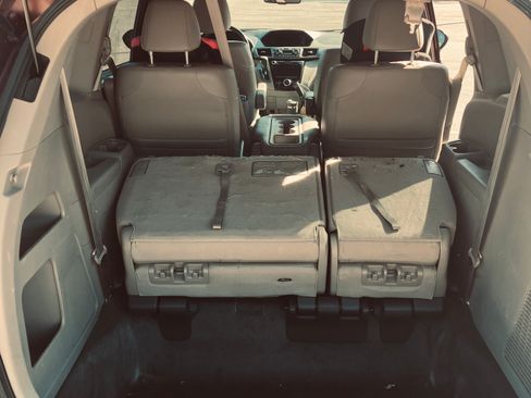 Used 2016 Honda Odyssey EX-L image 25