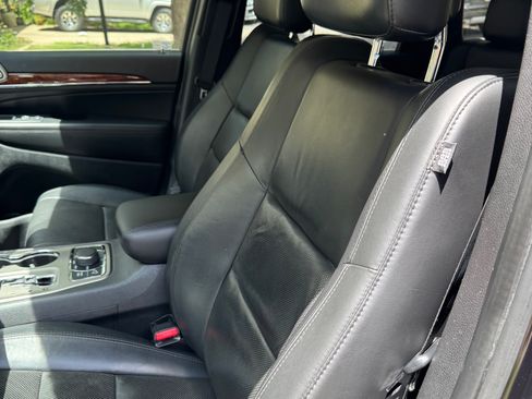 Used 2013 Jeep Grand Cherokee Limited w/ Luxury Group II AWD/4WD image 10