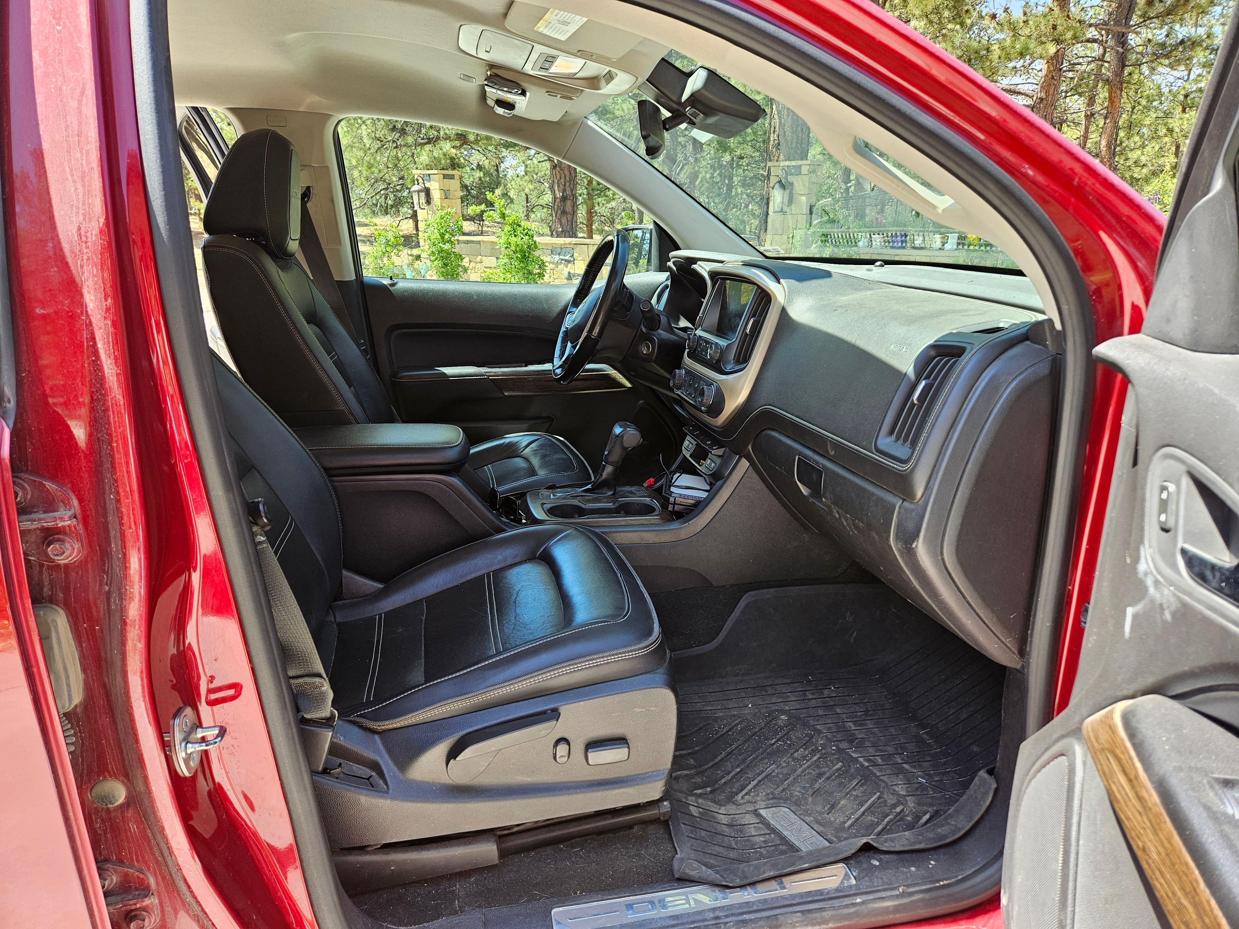 Used 2017 GMC Canyon Denali AWD/4WD image 9