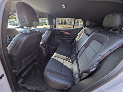 Used 2025 Chevrolet Equinox EV RS image 21