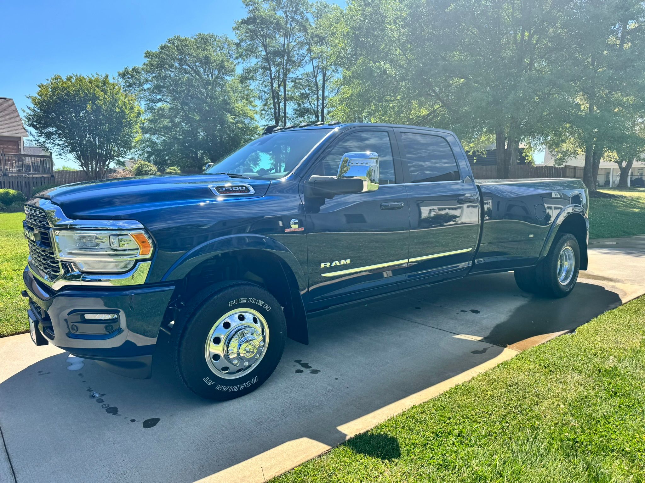 Used 2024 RAM 3500 Limited AWD/4WD image 1