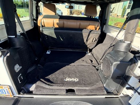 Used 2014 Jeep Wrangler Rubicon w/ Dual Top Group image 19