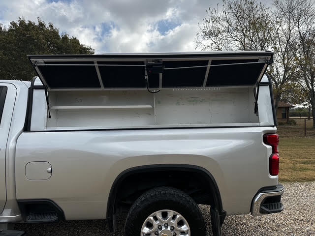 Used 2022 Chevrolet Silverado 3500 LT w/ Convenience Package AWD/4WD image 8