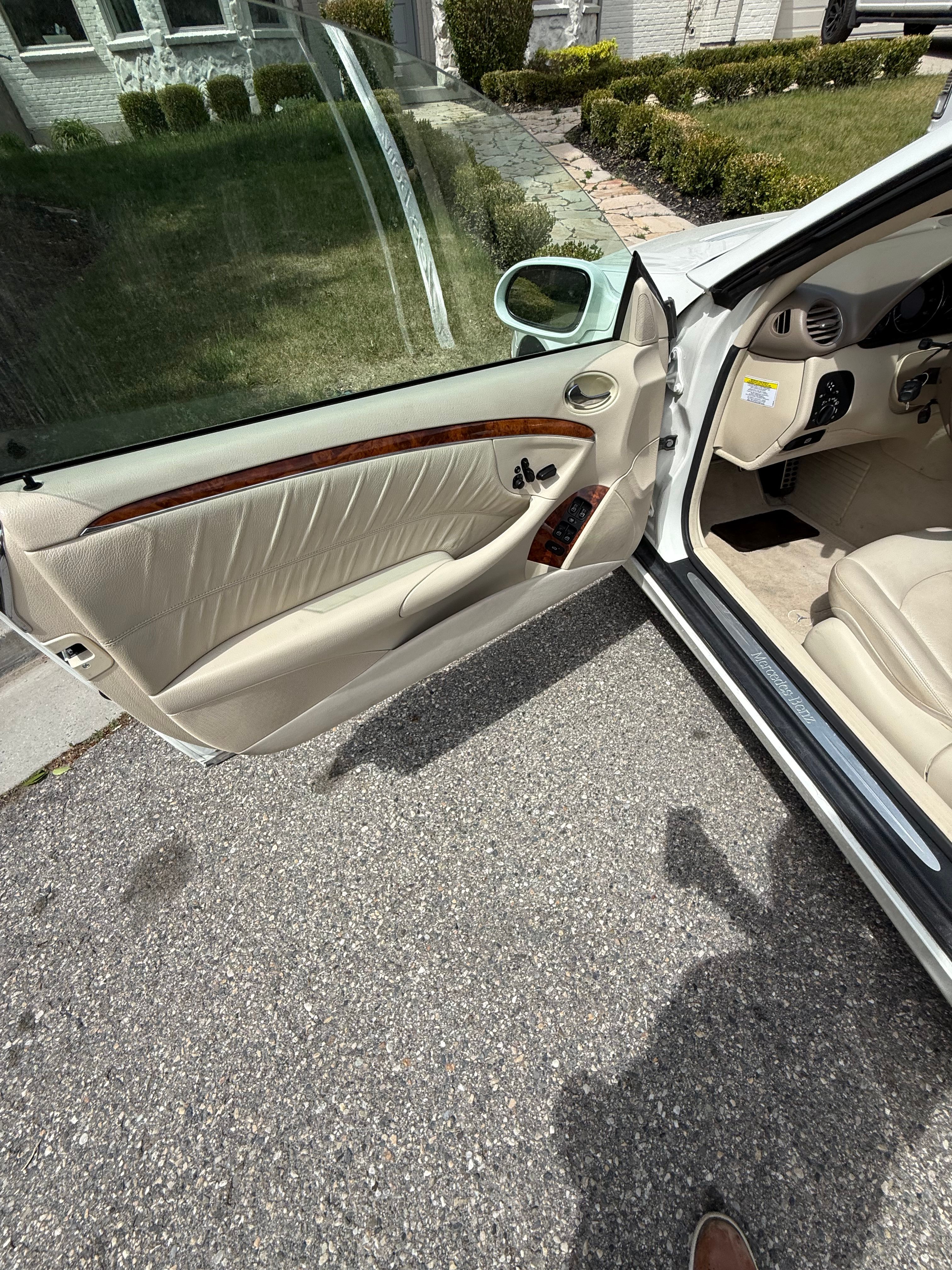 Used 2007 Mercedes-Benz CLK 350 Cabriolet image 8