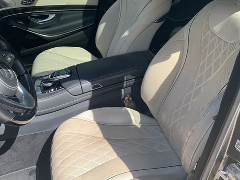 Used 2019 Mercedes-Benz S 560 4MATIC Sedan image 11