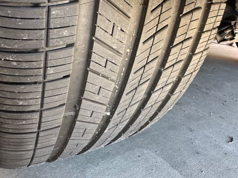 Used 2017 Porsche Cayenne S image 22