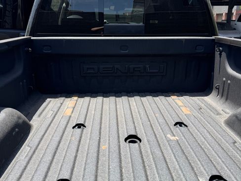 Used 2019 GMC Sierra 2500 Denali w/ Duramax Plus Package AWD/4WD image 13