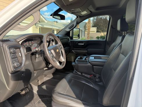 Used 2020 Chevrolet Silverado 3500 LTZ w/ Gooseneck/5TH Wheel Package image 6