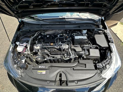 Used 2024 Toyota Corolla LE FWD image 5